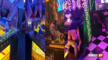 Em tiếp viên karaoke nứng hết cỡ trong cuộc vui